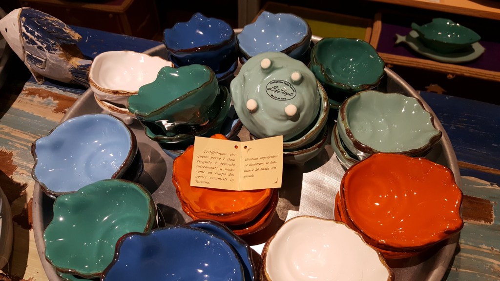 Ciotoline a conchiglia ostrica di ceramica.