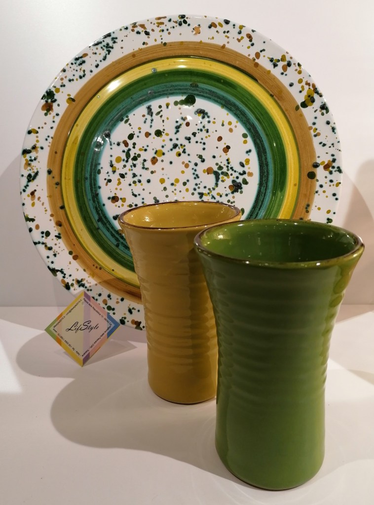 Ceramiche toscane per la tavola LifeStyle - toni del verde a confronto