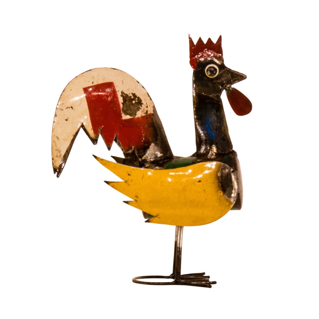 Oggetti di decoro e design artigianali, pezzi unici, sostenibili, realizzati con materiali di riciclo.